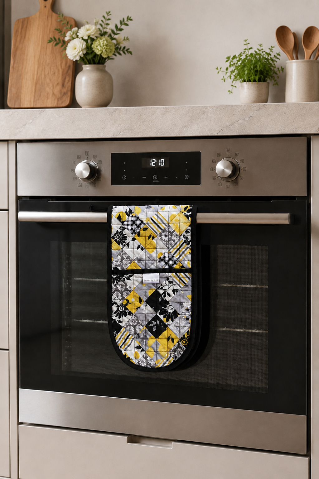 Double Oven Gloves - Yellow & Black